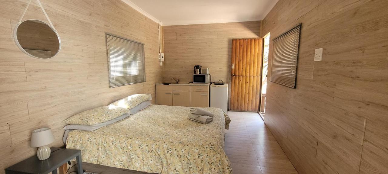 Baviaanskloof Guest Cottages Studtis エクステリア 写真